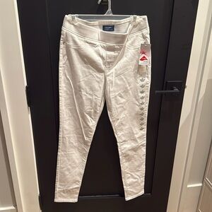 White jeggings